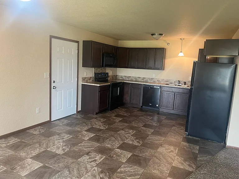 4226 Kateland St — Photo 4