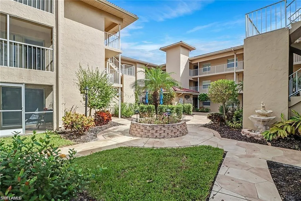 2 bed, 2.0 bath, 1051 sqft, $1,750 — Photo 1