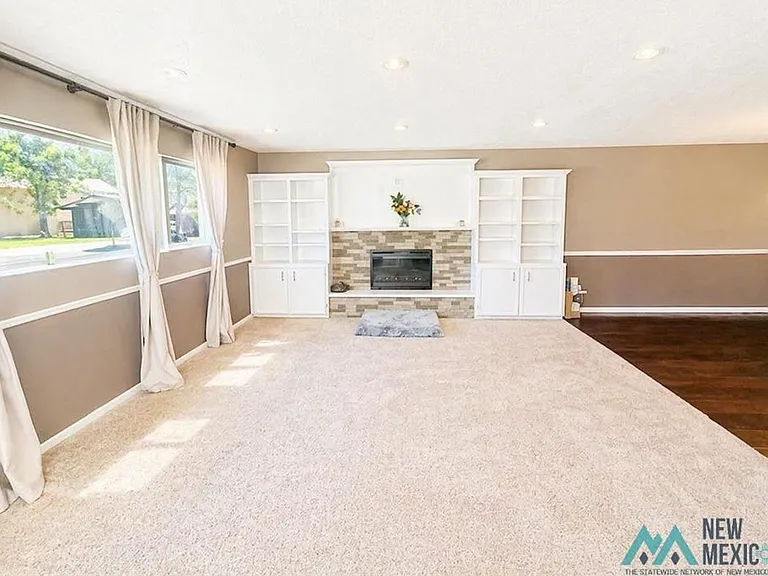920 Colonial Pkwy — Photo 6