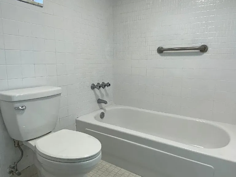 2640 S Garden Dr #301 — Photo 42