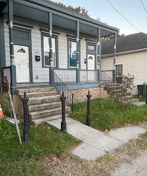 8931 Willow St — Photo 1
