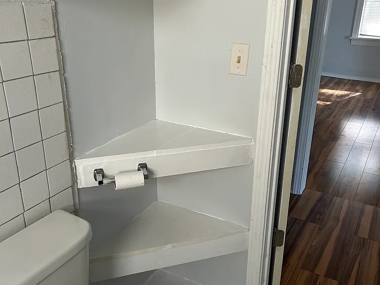131 E Himes St — Photo 9