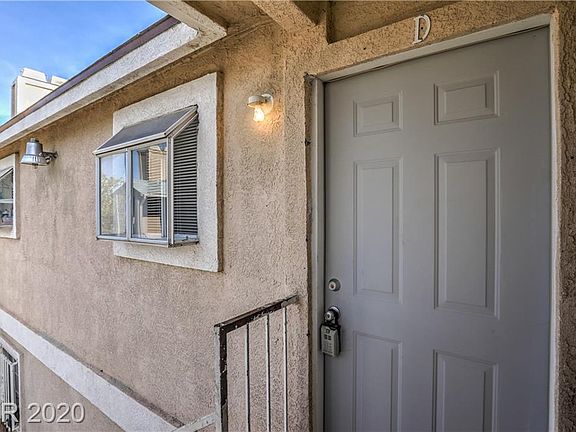 4th image of 909 Staffordshire Cir