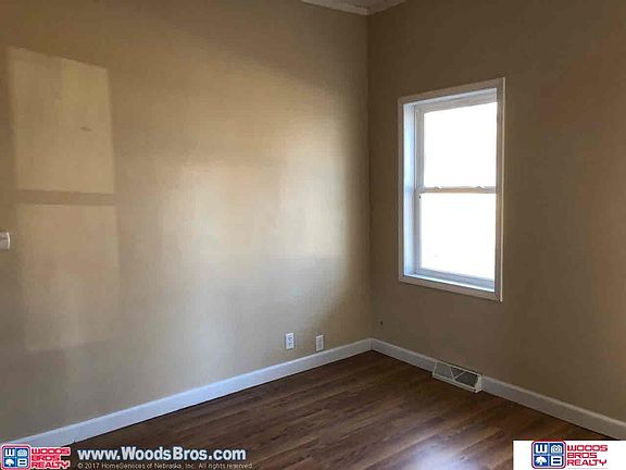5th image of 1039 Kiplinger Ave