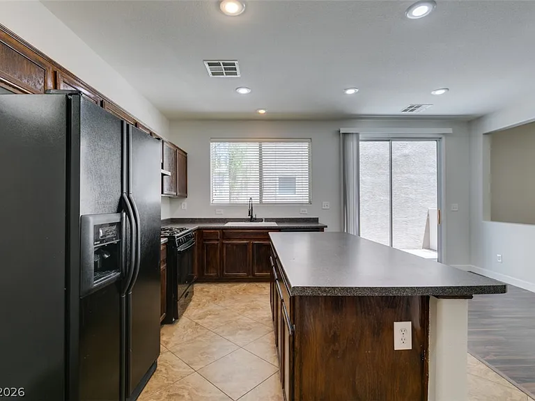 6779 Windingwood St — Photo 19
