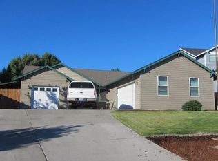 3138 SW Timber Ct, Redmond, OR 97756