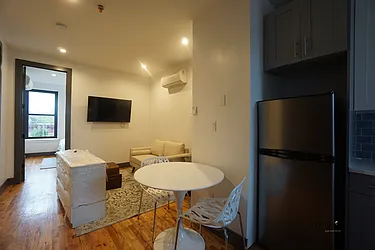 Rented by Rennit Inc.