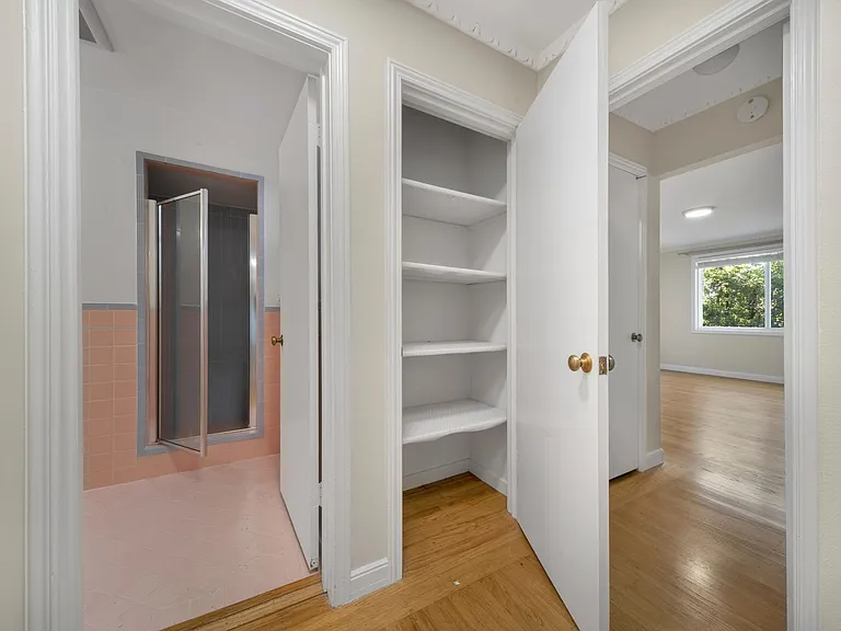 71-75 Manzanita Avenue — Photo 17