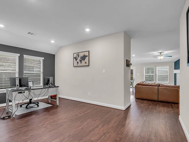 1917 Canyon Live Oak St — Photo 11