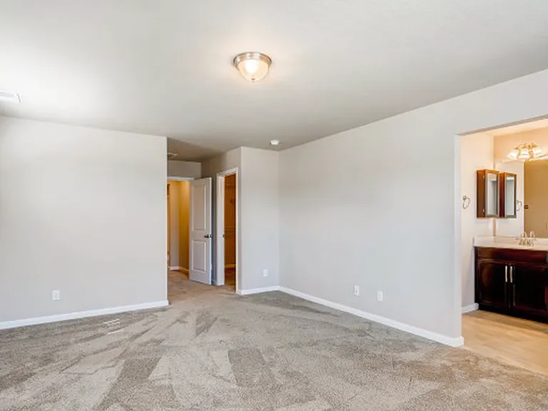 760 Stonebridge Dr — Photo 23