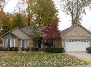 40890 Firesteel Dr, Sterling Heights, MI 48313