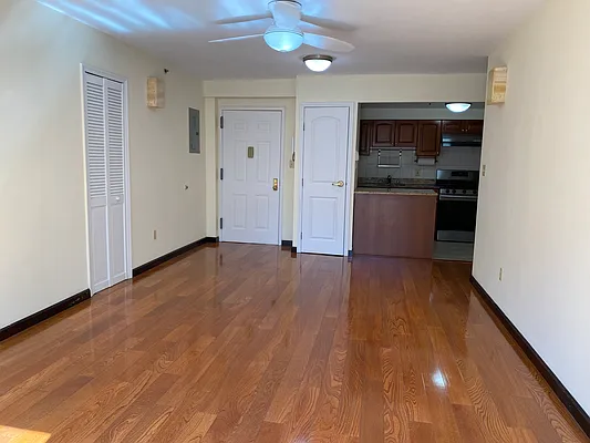 Rented by Winzone Realty Inc | media 2