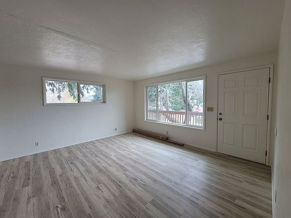 3rd image of 1187 W 8th Ave #14305