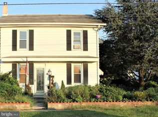 4 Railroad St, Hershey, PA 17033