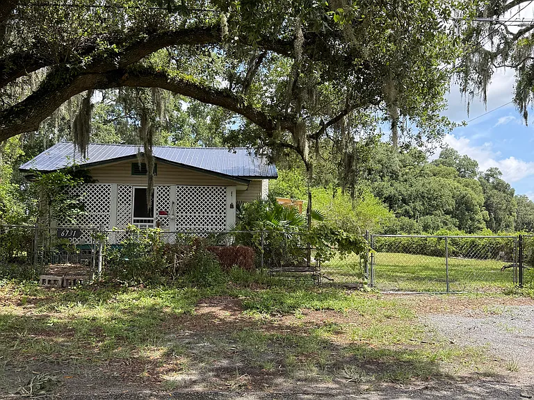 6731 Bowie Rd — Photo 1