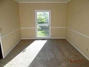 4th image of 12818 Garnett Ln