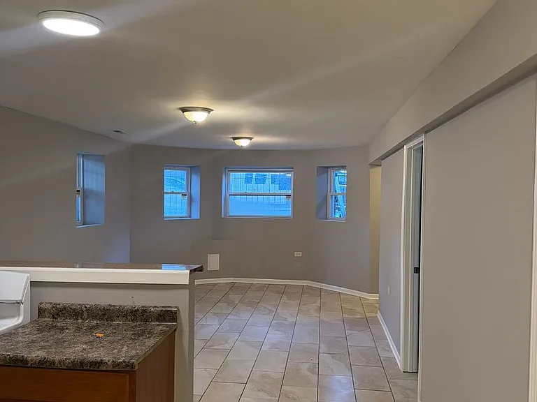 1315 S Komensky Ave #G — Photo 10