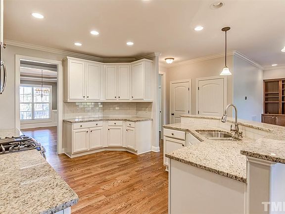 2nd image of 1141 Heritage Knoll Dr