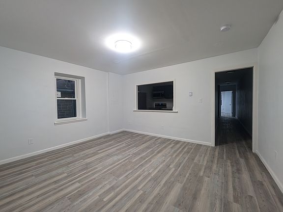 2nd image of 1005 Stanbridge St