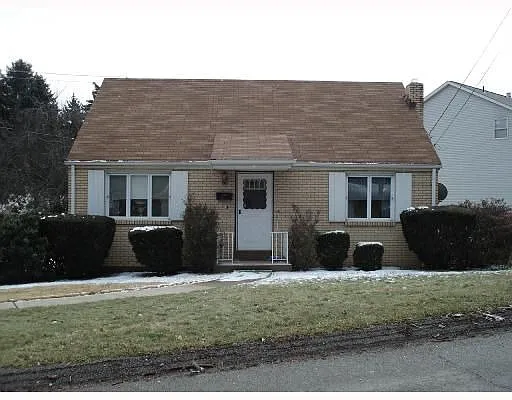 307 Pinevue Dr photo 1
