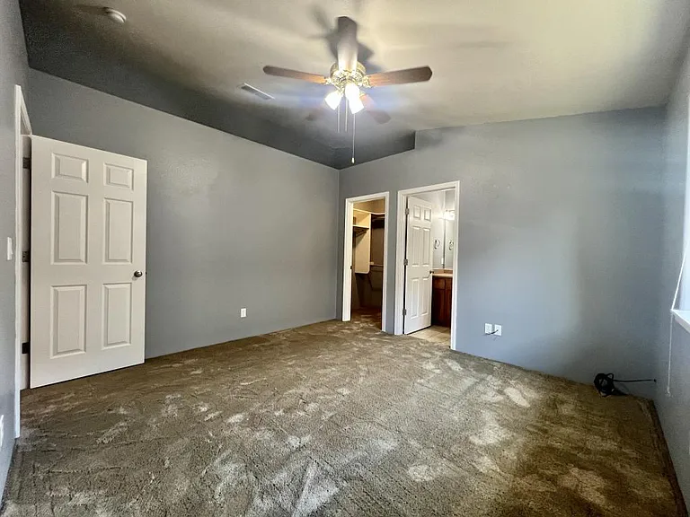 1268 SW Sun Glo Dr — Photo 8