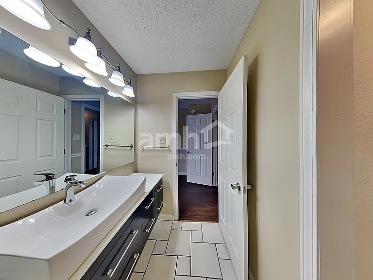 933 Balto Dr — Photo 15