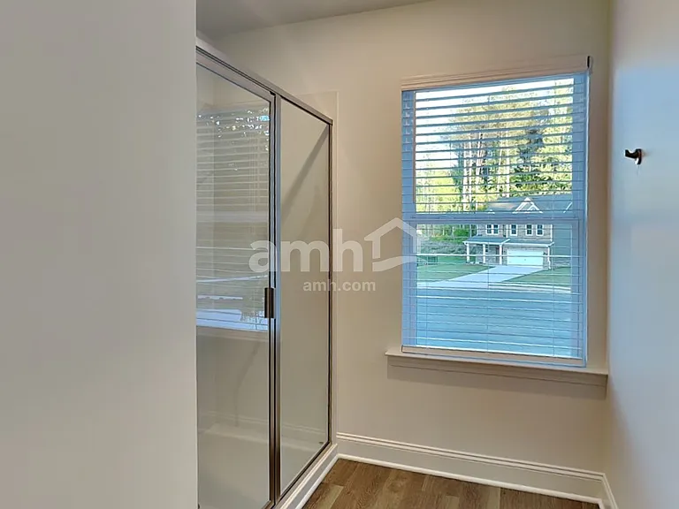 910 Carnelian Ln — Photo 13