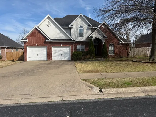 1216 NE Buckingham Blvd, Bentonville, AR 72712