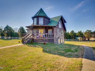 2444 W Allens Bridge Rd APT 14, Greeneville, TN 37743