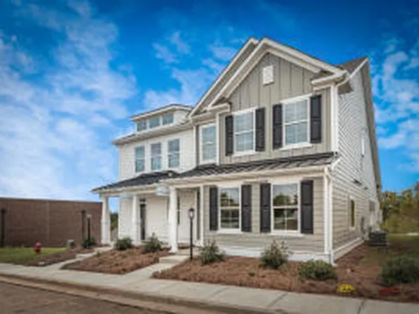 217 Abercom Place Dr, Moncks Corner, SC 29461