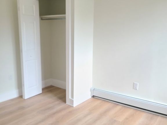3rd image of 120 North Rd Unit 14