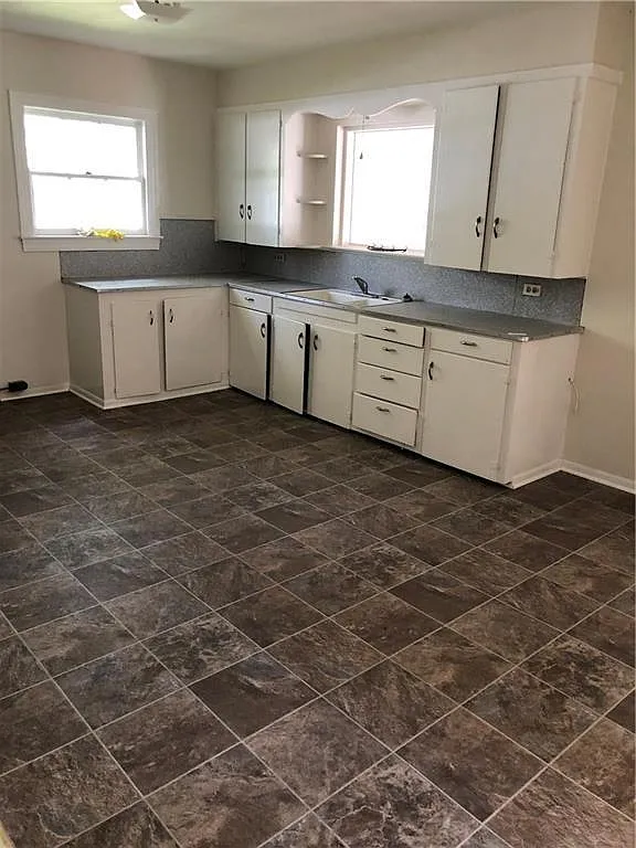 2 bed, 1000 sqft, $1,425 — Photo 2
