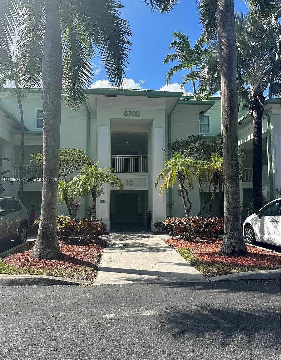 5300 NW 87th Ave #1007