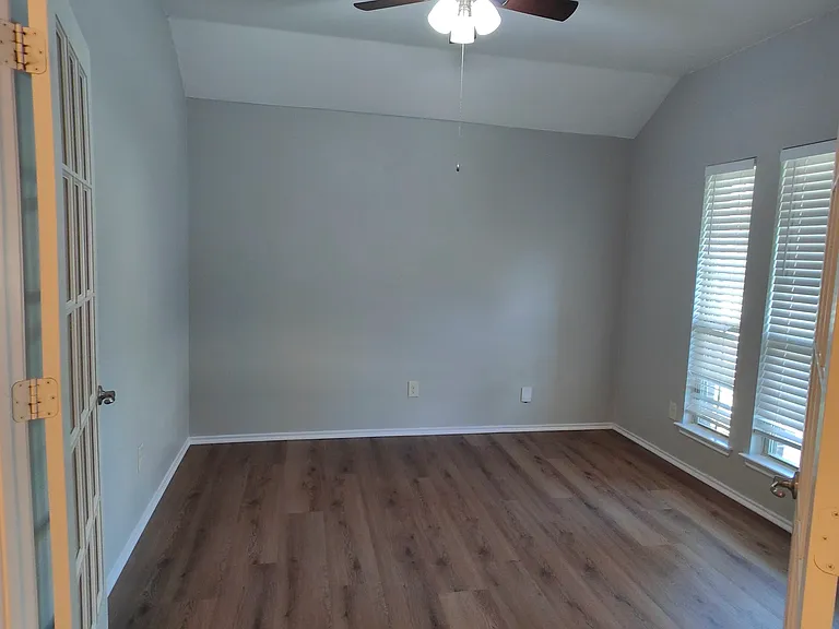 516 Rustic Oak Ln — Photo 5