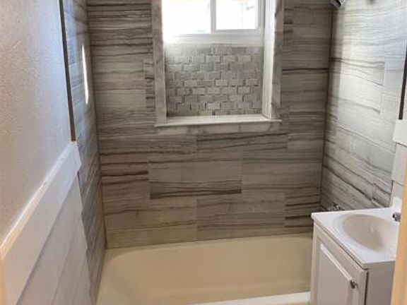 5th image of 719 S 4th St #1