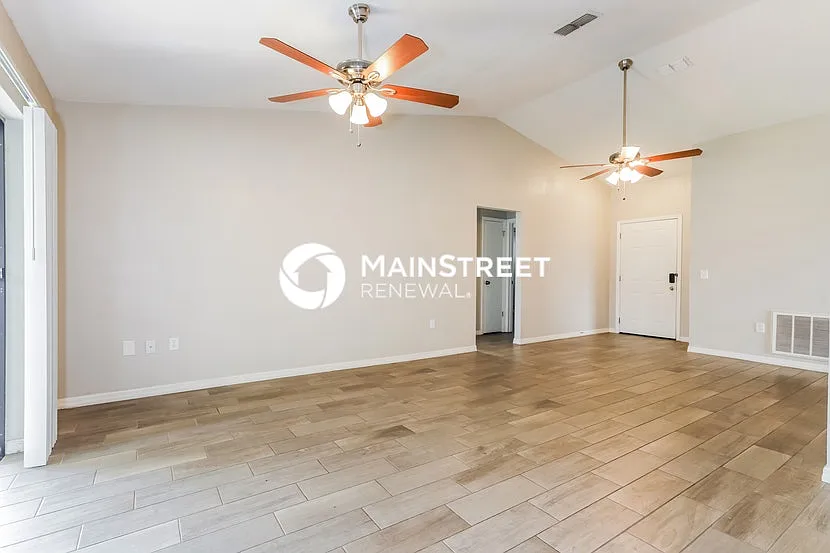 2714 Wilder Park Dr — Photo 2