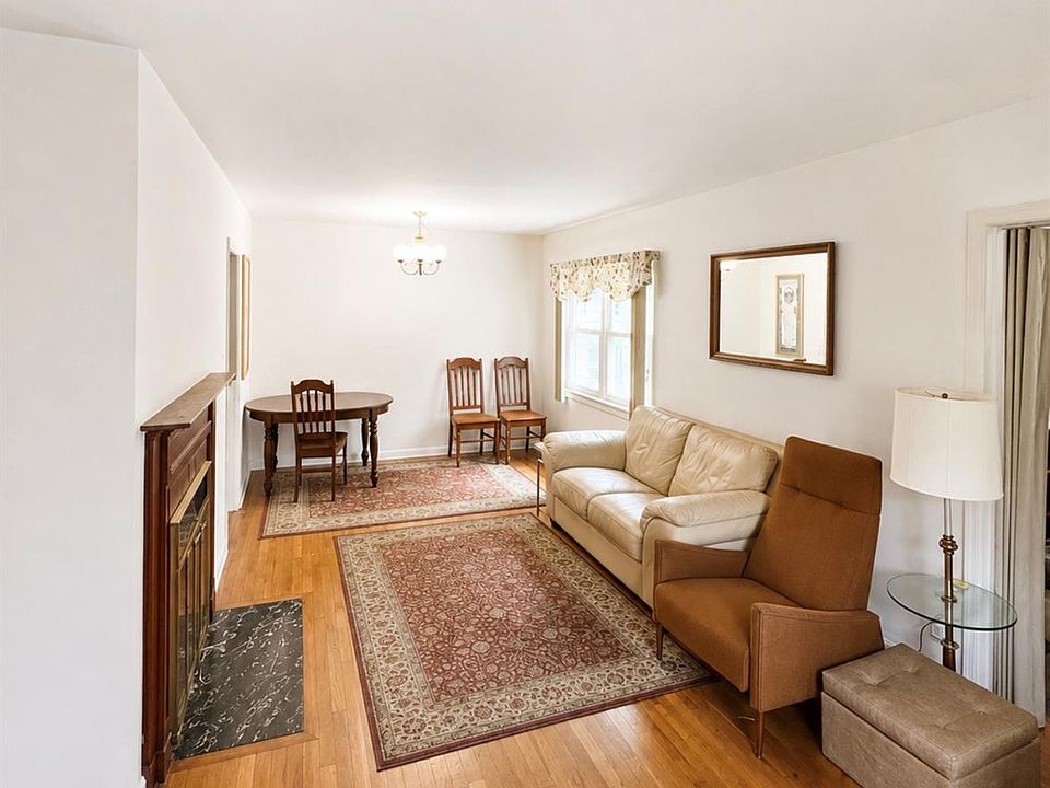 2nd image of 47 Saint Pauls Place