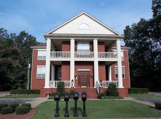 153 Willow Pointe Dr, Columbus, MS 39705