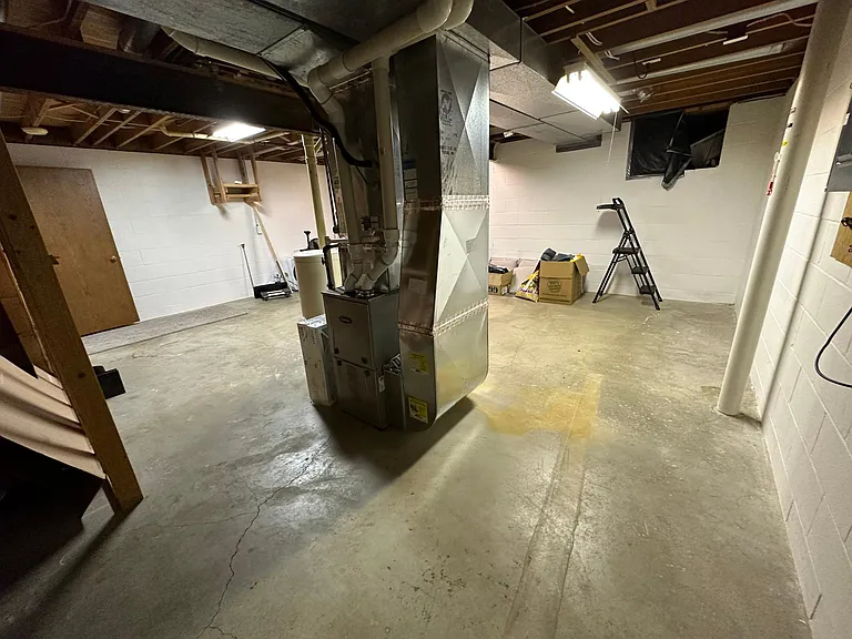 925 Sierra Ln NE — Photo 35