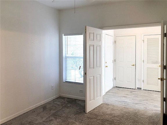 4th image of 10148 Regent Square Dr #202