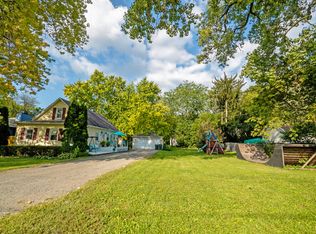 1321 Pleasant Pl, Aurora, IL 60538