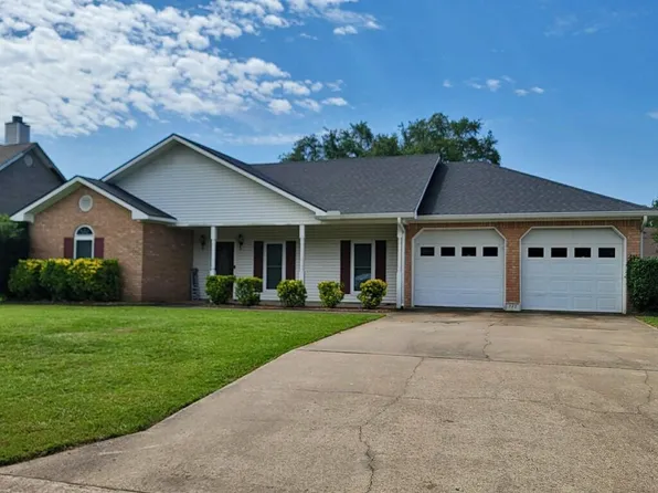 747 Whitfield Dr, Natchitoches, LA 71457