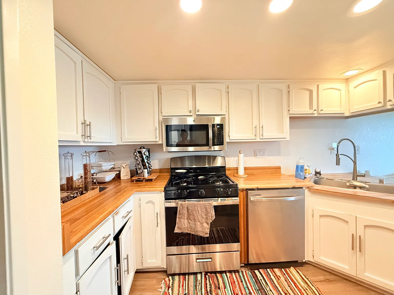 2 bed, 1193 sqft, $3,500 — Photo 3