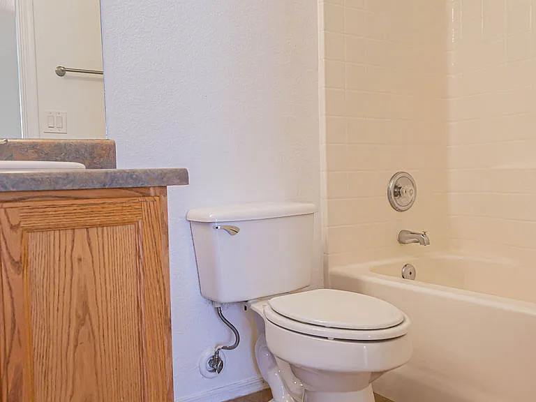 5436 W Dove Of Peace Dr — Photo 3