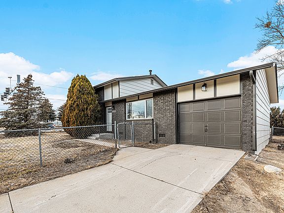 3rd image of 2275 31st St
