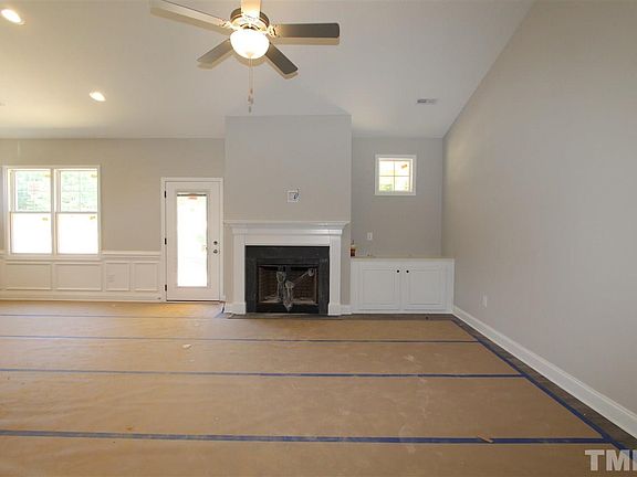 3rd image of 485 Heatwood Dr