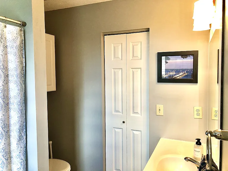 108 Edgehill Ln — Photo 24