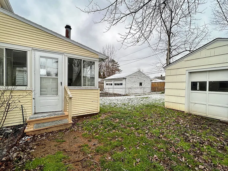 331 Leonard Rd — Photo 22