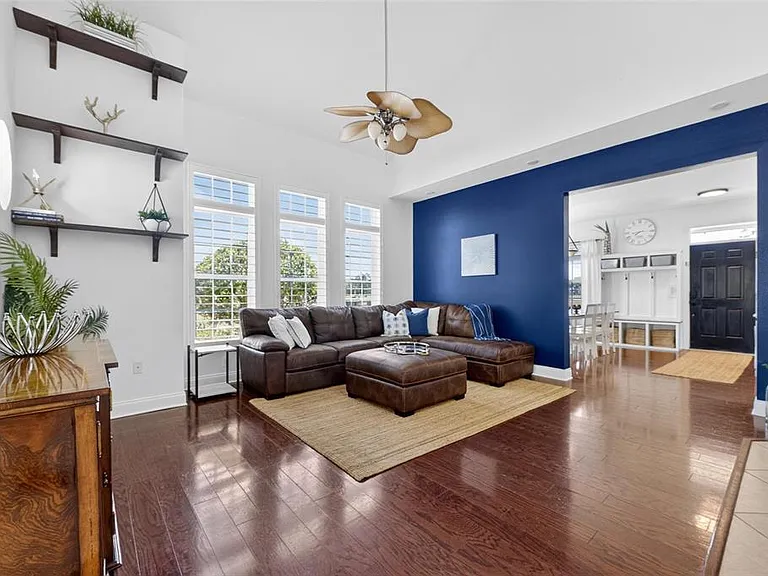 5536 Luminar Pointe Ln — Photo 16