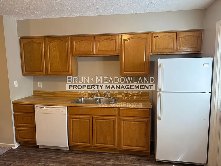 8719 Gleason Dr #C — Photo 26